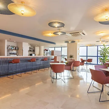 亚拉马尔酒店 - 建议成人入住 4* 丰希罗拉