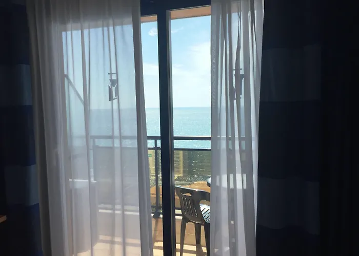 Yaramar - Adults Recommended Отель Фуэнхирола