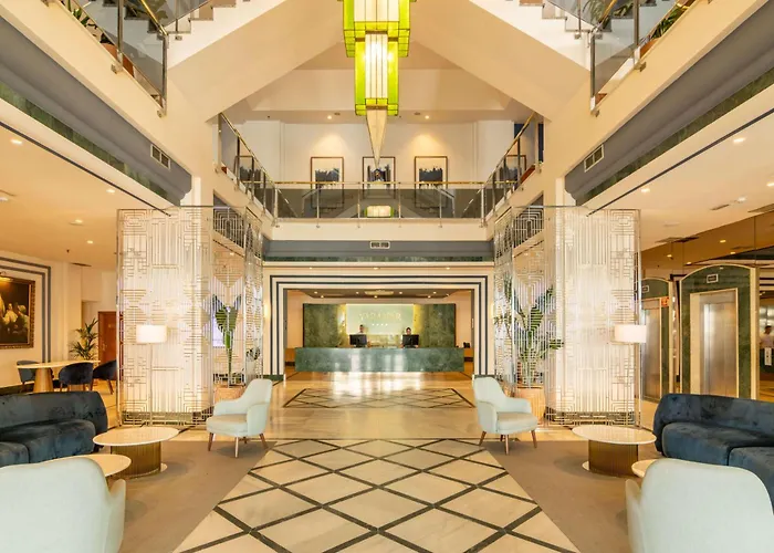 亚拉马尔酒店 - 建议成人入住 酒店 4*