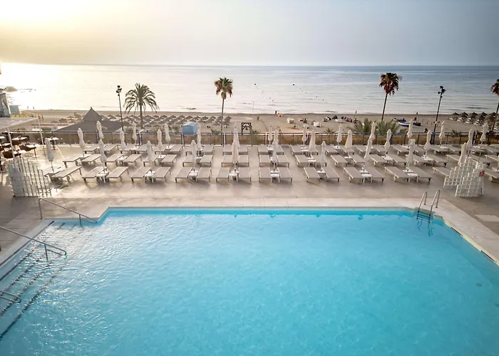 亚拉马尔酒店 - 建议成人入住 酒店