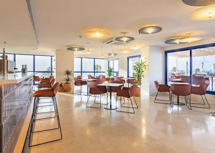 亚拉马尔酒店 - 建议成人入住 酒店 4*